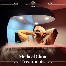 ❄️ Procedūras imunitātei un veselībai

Ziemas laikā īpaši svarīgi ir apzināti parūpēties par savu labsajūtu. Pieredzējušu speciālistu vadībā piedāvājam individuāli pielāgotas rehabilitācijas un ārstnieciskās procedūras:

▫️Aukstuma terapija – ķermeņa kriomasāža

Procedūra ar atdzesētu slāpekli līdz –160 °C, kas aktivizē vielmaiņu, uzlabo mikrocirkulāciju, stimulē kolagēna un elastīna veidošanos, mazina tūsku un sniedz spēcīgu atjaunojošu efektu visam organismam.

▫️ “Sunspectra” kapsula

Relaksējoša aparatūras procedūra, kas apvieno gaismas terapiju, termoterapiju un vibrācijas masāžu, veicinot dziļu atslābināšanos, asinsrites uzlabošanos un enerģijas atjaunošanu.

▫️Funkcionālā Magnētiskā Stimulācija (FMS)

Inovatīva, bezkontakta terapija muskuļu stimulācijai, kas palīdz mazināt sāpes, atbrīvot muskuļu spazmas un paātrināt atjaunošanos pēc traumām vai operācijām, vienlaikus saglabājot augstu komforta līmeni.

