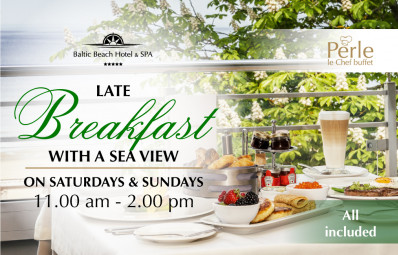 Late Breakfast With a Sea View 