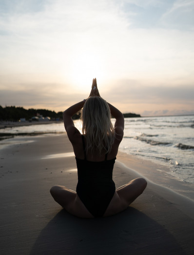 Pilnmēness joga
