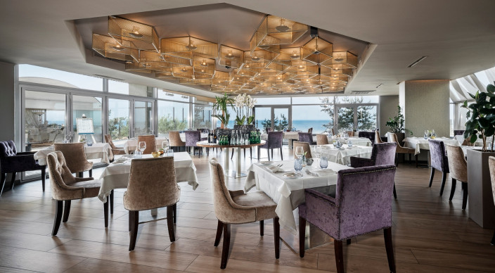 AMBER VIEW Restaurant – Seafood &amp; Grill 