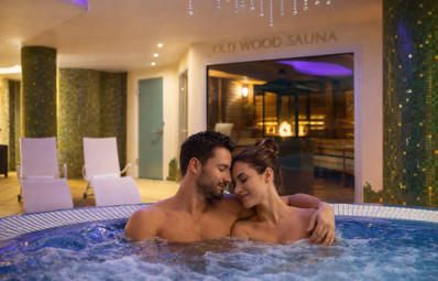 THE GARDEN OF LOVE - The Garden, masāža, prosecco & deserts