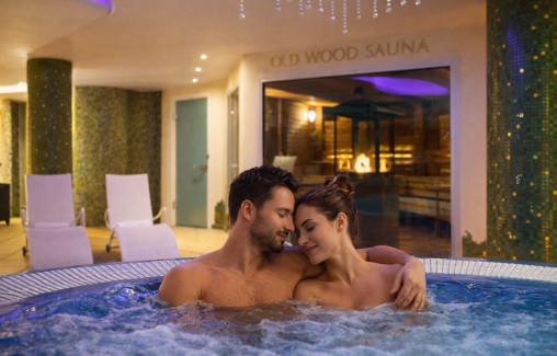 THE GARDEN OF LOVE - The Garden, masāža, prosecco & deserts