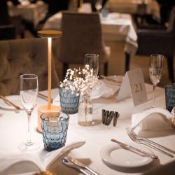 ✨ Svētku literārais šovs “Sievietes Gaumē” | 08.03.2026

Sievieti cenšas saprast gadsimtiem ilgi… un tomēr viņa joprojām spēj pārsteigt. Šajā vakarā elegance, humors un sirsnība savīsies spilgtos stāstos par mīlestību, attiecībām un sievietes pasaules niansēm.

Rakstnieces @sabira.a.skoblova literārais šovs krievu valodā — vakars ar raksturu, ironiju un patiesumu.

